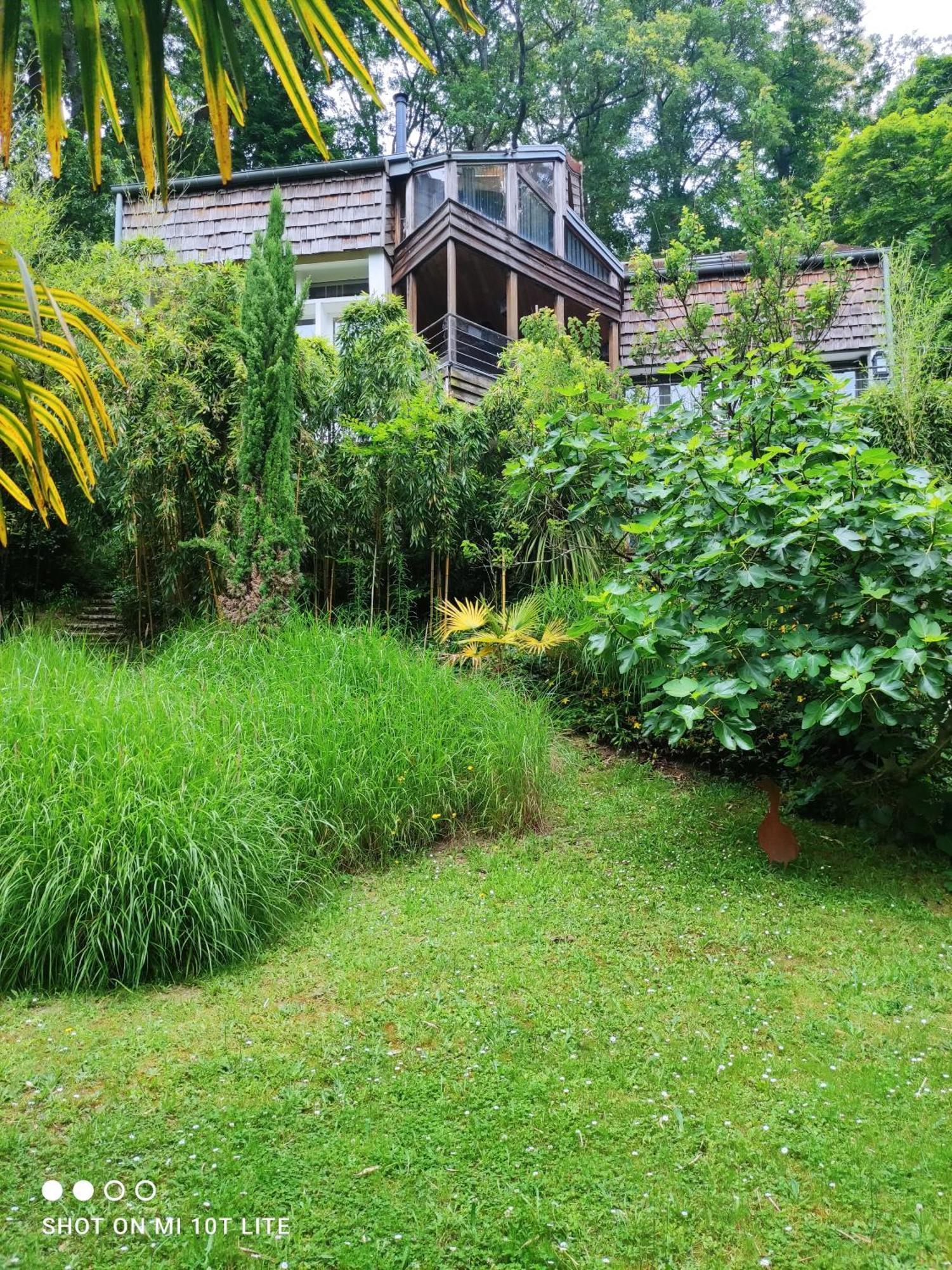木屋住宿加早餐旅馆 Bievres 外观 照片